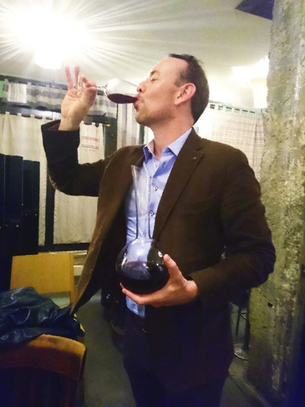 Drinking natural wine from Ch. M